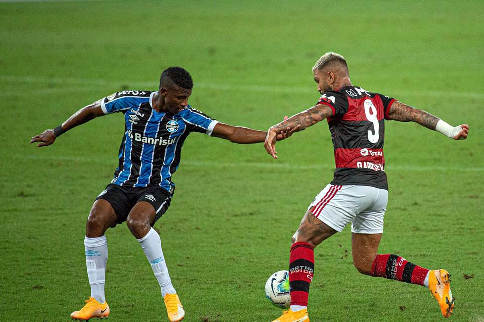  Grêmio e Flamengo fazem jogo atrasado em Porto Alegre