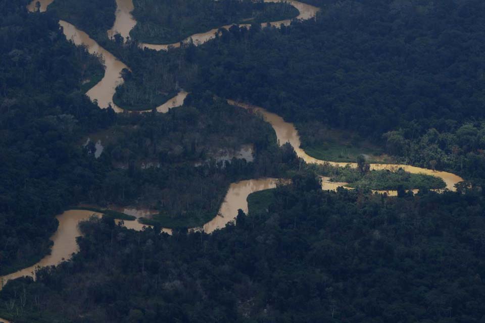 Cerca de 28% das pistas de pouso na Amazônia está em área protegida