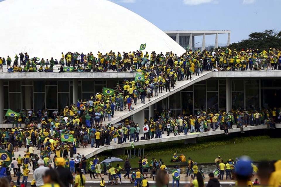 MPF pede ao STF acesso a relatórios de inteligência da Abin sobre os atos golpistas