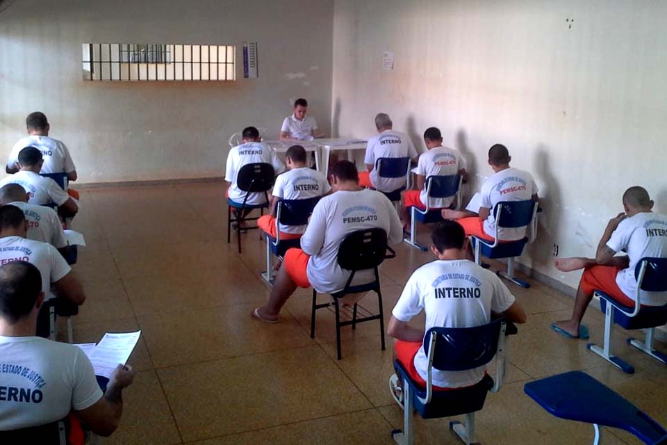 Em Rondnia, 711 reeducandos fazem o exame do Enem neste domingo; resultado  um recorde na participao dos presos do Sistema Penitencirio 