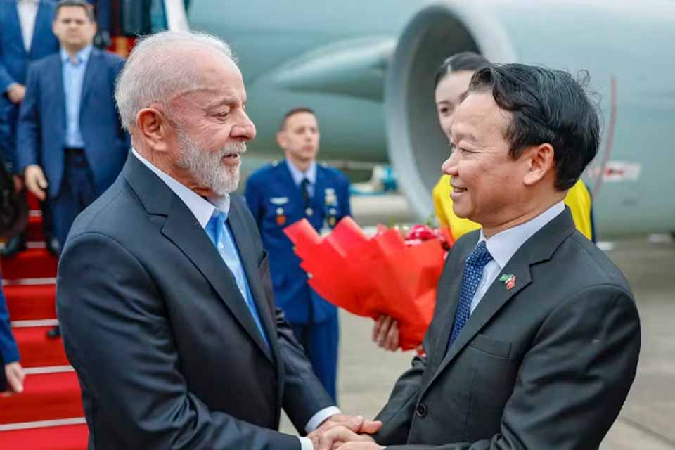 Comitiva de Lula não foi impactada por terremoto sentido no Vietnã, diz ministro