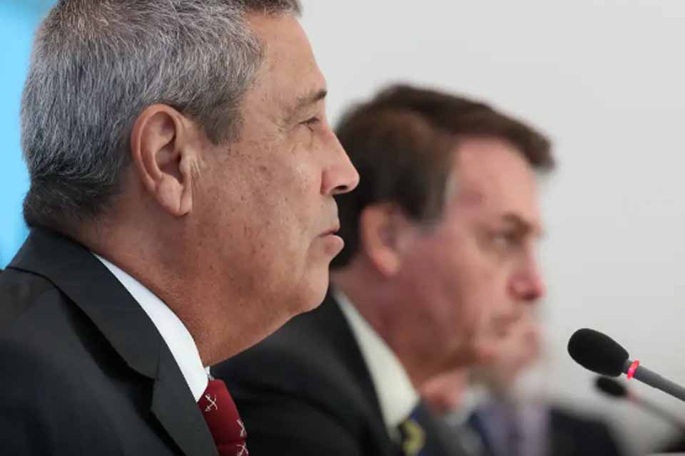 Após quebrar dente, Braga Netto pede autorização para fazer exames