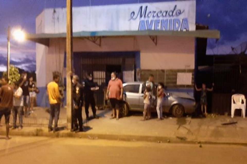 Preso acusado de atirar com espingarda em mulher e criança de 5 anos