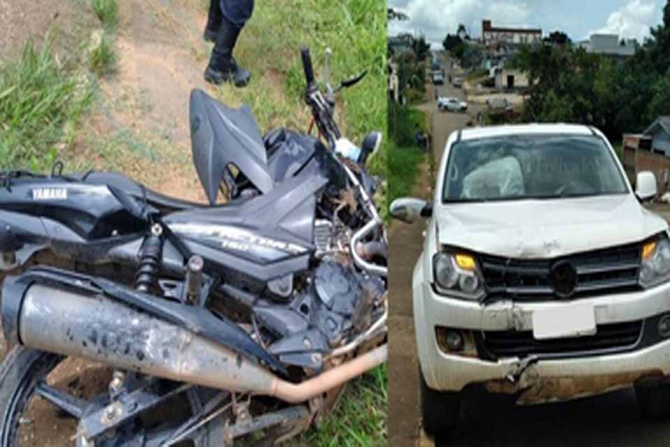 Acidente entre duas motos e picape deixa criança ferida e homem em estado grave 