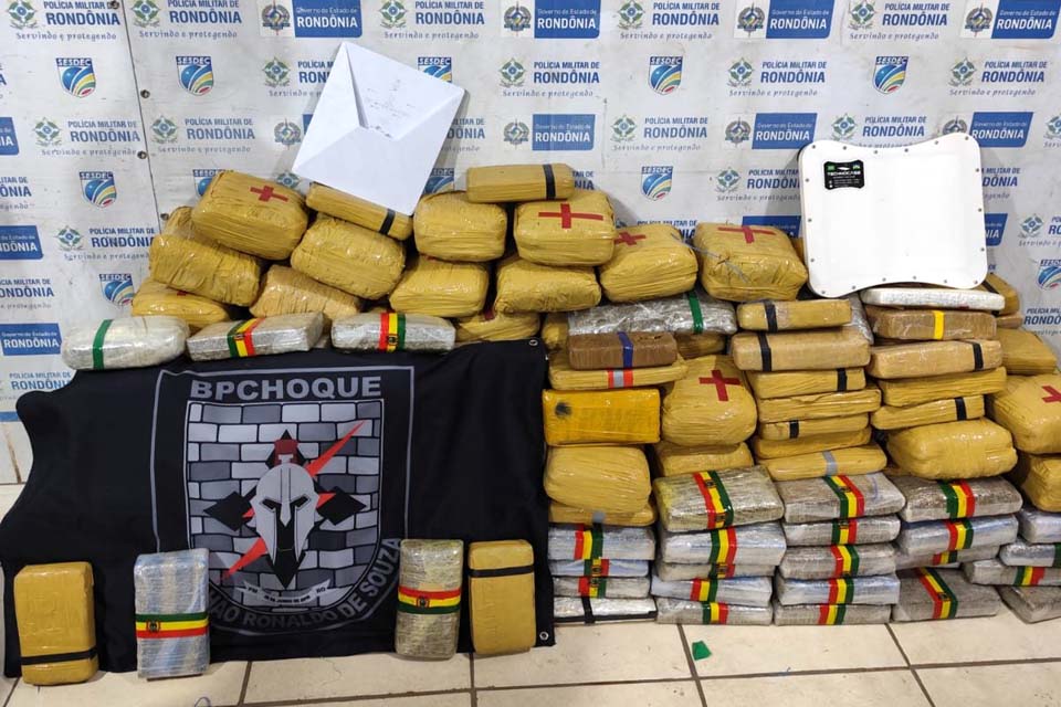 BPChoque apreende mais de 285 kg de entorpecentes e prende três por tráfico