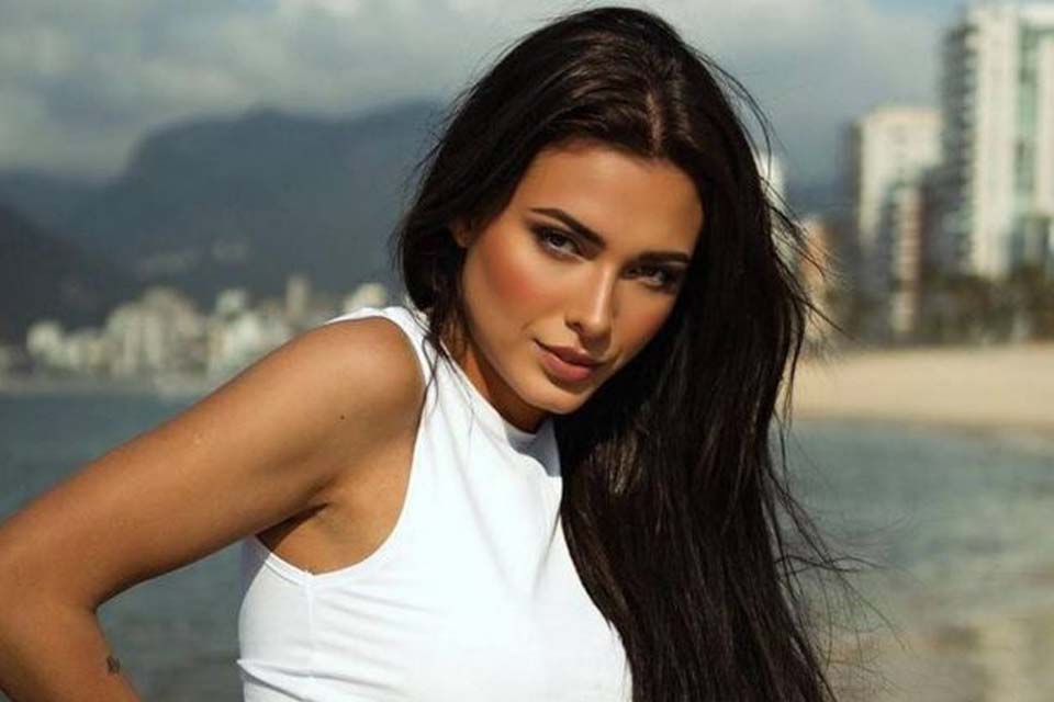 Fernanda Campos, ex-affair de Neymar, assume ficada com craque do São Paulo