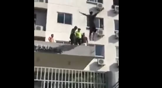 Bolívia - Estudante de medicina brasileiro pula de prédio em Santa Cruz