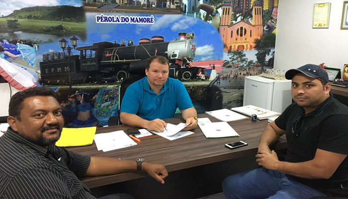 Deputado quer evitar paralisação das obras de asfaltamento em Guajará-Mirim