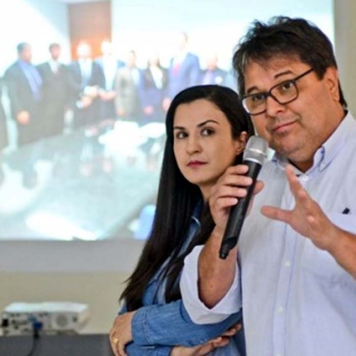 Vilhena: prefeita e marido fazem biometria, mas são impedidos de retirar título eleitoral, diz Folha do Sul