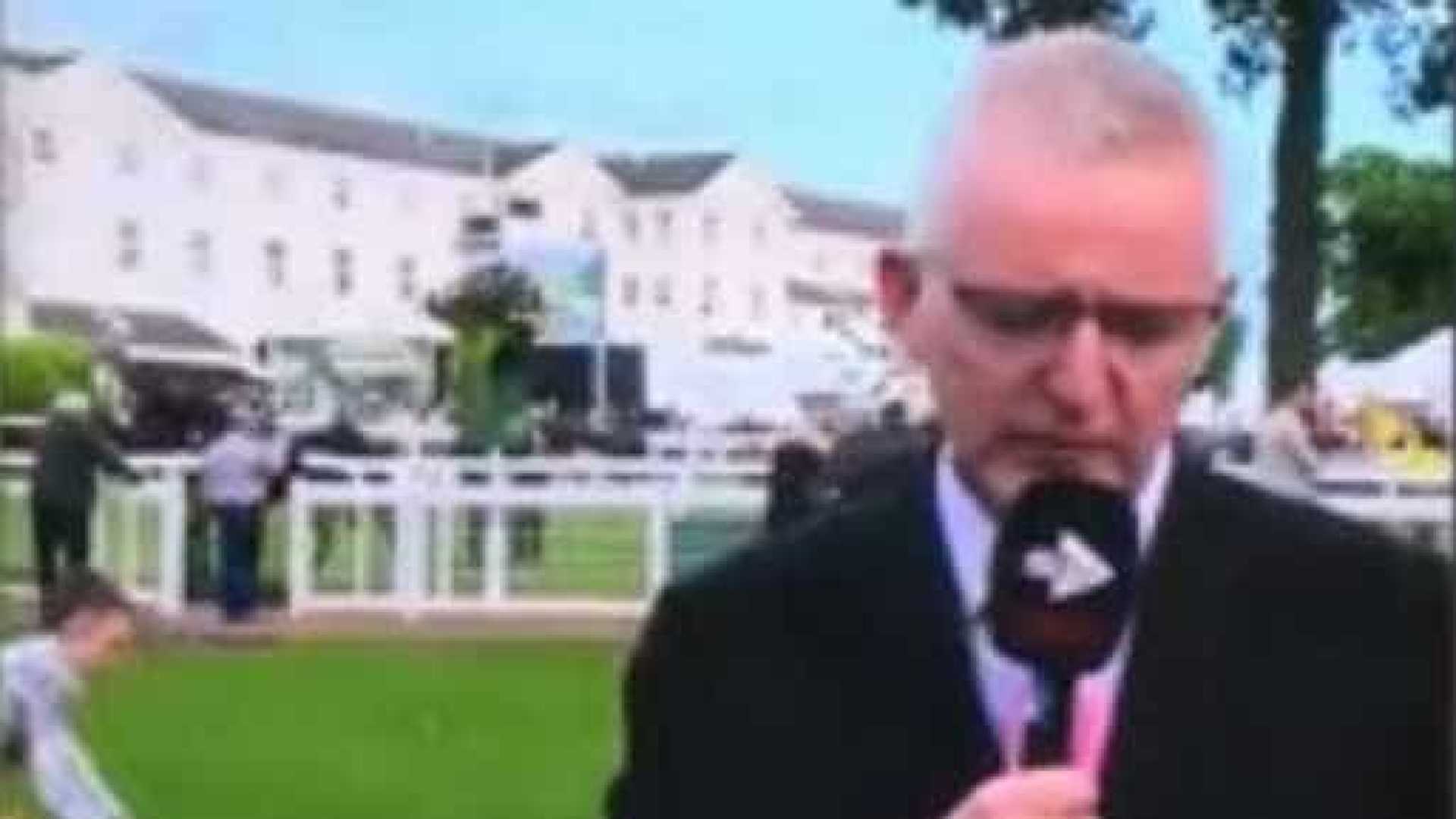 Criança é arrastada após interromper transmissão na TV