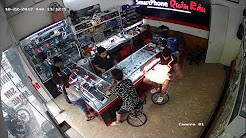 Bateria de celular explode nas mãos de cliente