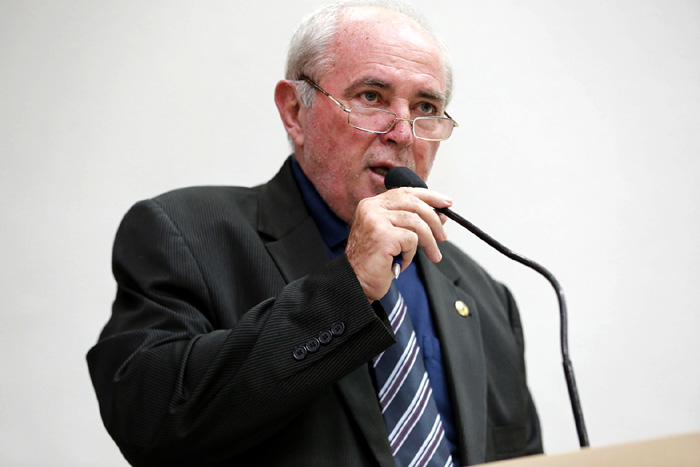 Lebrão indica reforma de posto da Idaron em Novo Horizonte