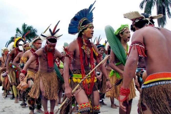 UOL Notícias – Suruí de Rondônia é mais uma tribo ameaçada por disputa de terras na Amazônia
