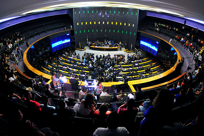 Sem consenso, sessão de votação da PEC da reforma política pode ficar para a noite