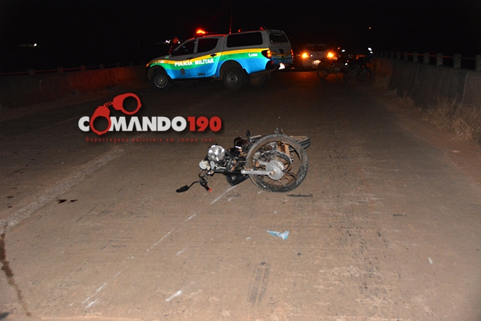  Mulher morre após colisão entre duas motocicletas 