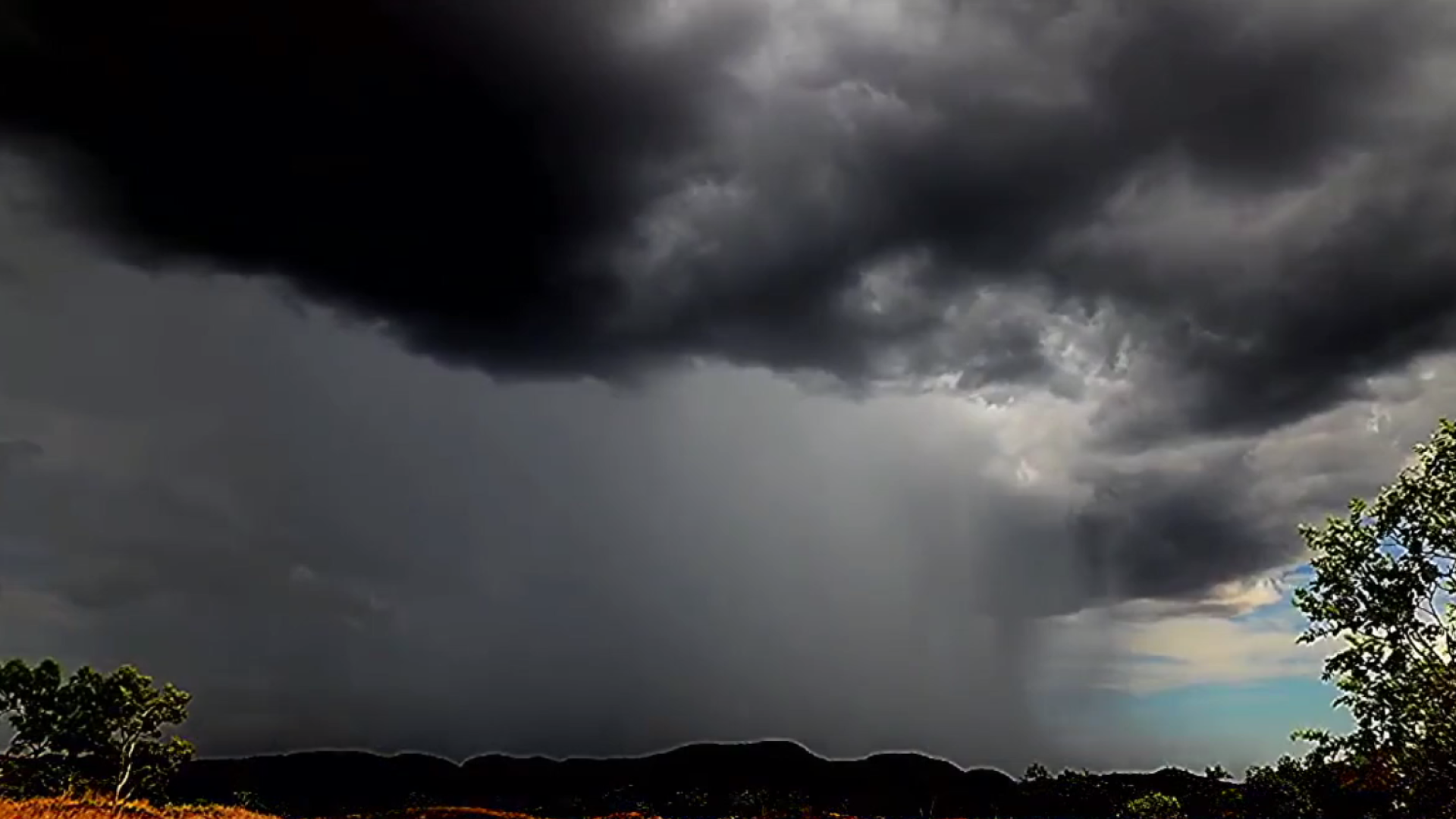 Time-lapse mostra tempestade na Austrália