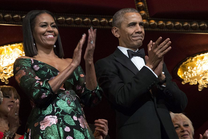 Michelle Obama parabeniza marido, Barack, após rumores de separação: 'Te amamos'