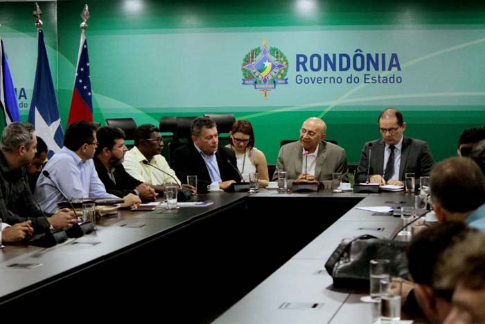 Prefeitos de municípios de Rondônia pedem apoio emergencial do governo do estado