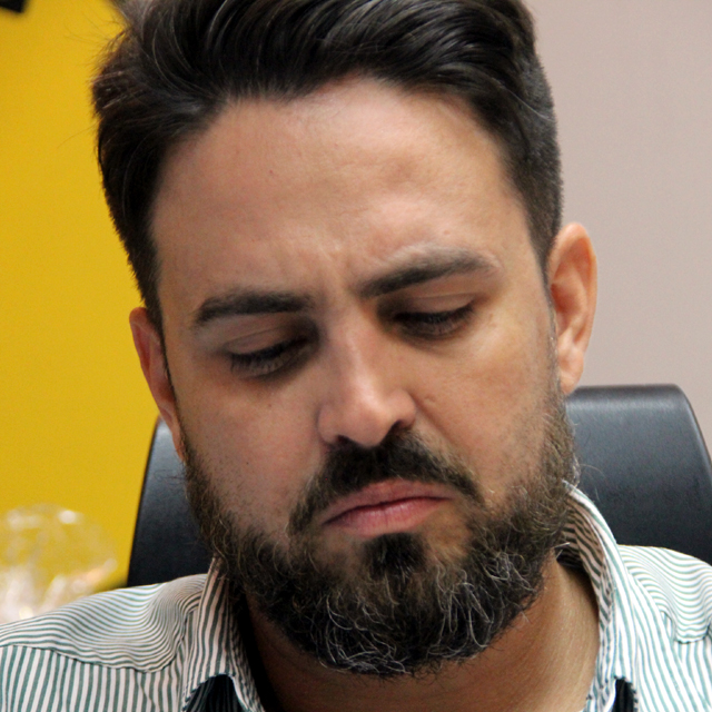 “Perdi a eleição para um produto”, diz Leo Moraes