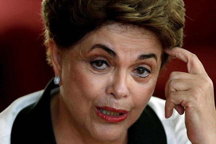 Gilmar Mendes intima ex-presidente Dilma a pagar multa