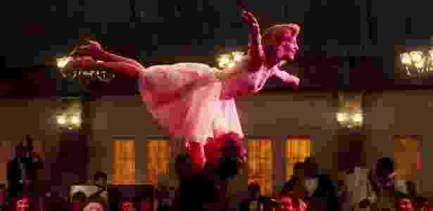 Casal se dá mal após tentar reproduzir cena clássica de filme