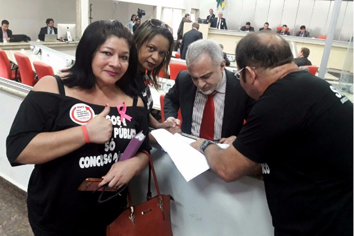 Deputado Hermínio Coelho critica manobra do Governo de Rondônia para contratar mais servidores sem concurso na CAERD; folha com ilegais ultrapassou R$ 1 mi só em junho