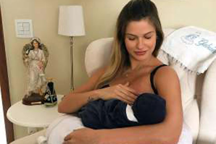 Andressa Suita amamenta filho recém-nascido, Gabriel: 'Sensação maravilhosa'