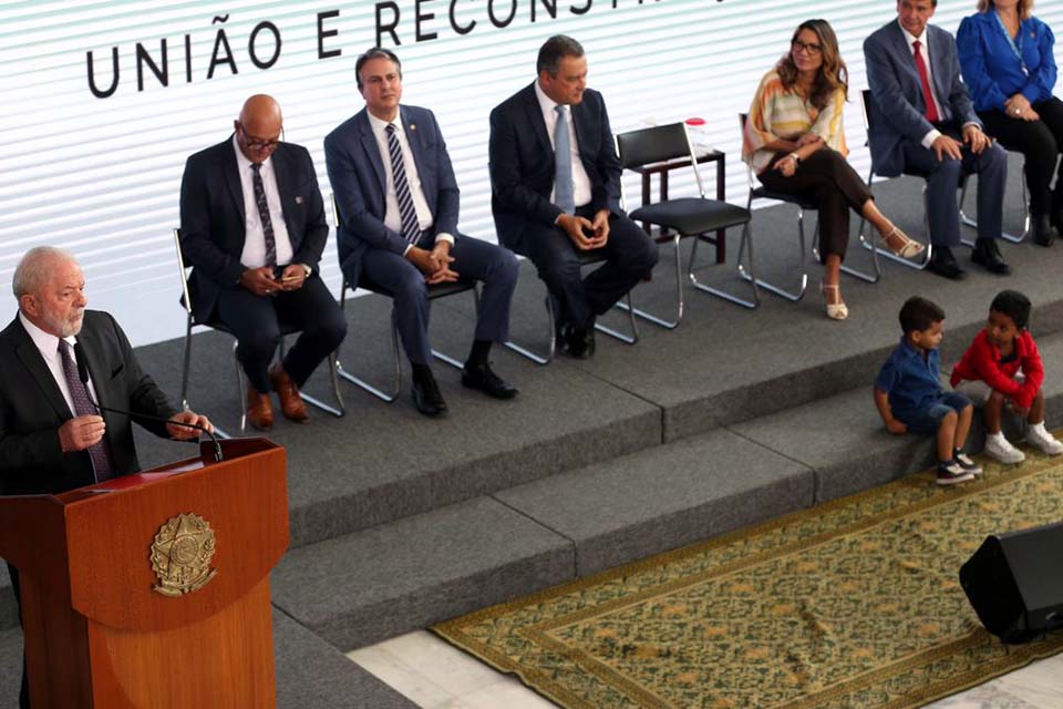 Lula cobra fiscalização rigorosa do novo Bolsa Família