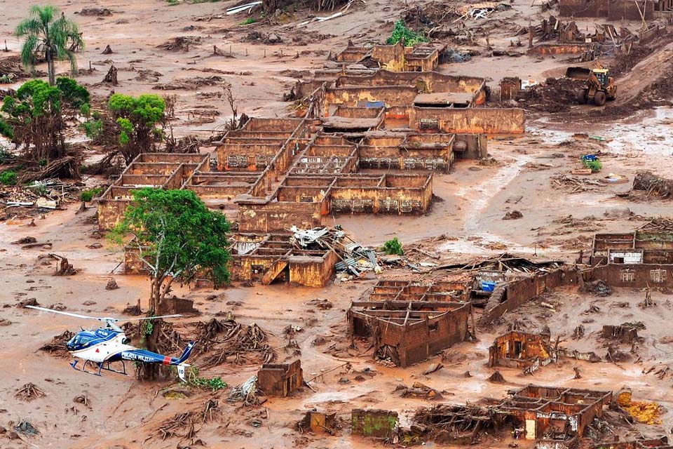 Confúcio relembra tragédias indígenas e ambientais e diz que Brasil é o país dos problemas ‘‘jogados para debaixo do tapete’’