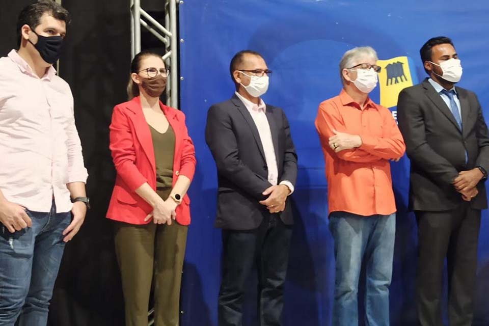 Vereador Paulo Tico participa da abertura da Semana da Consciência Negra em Porto Velho