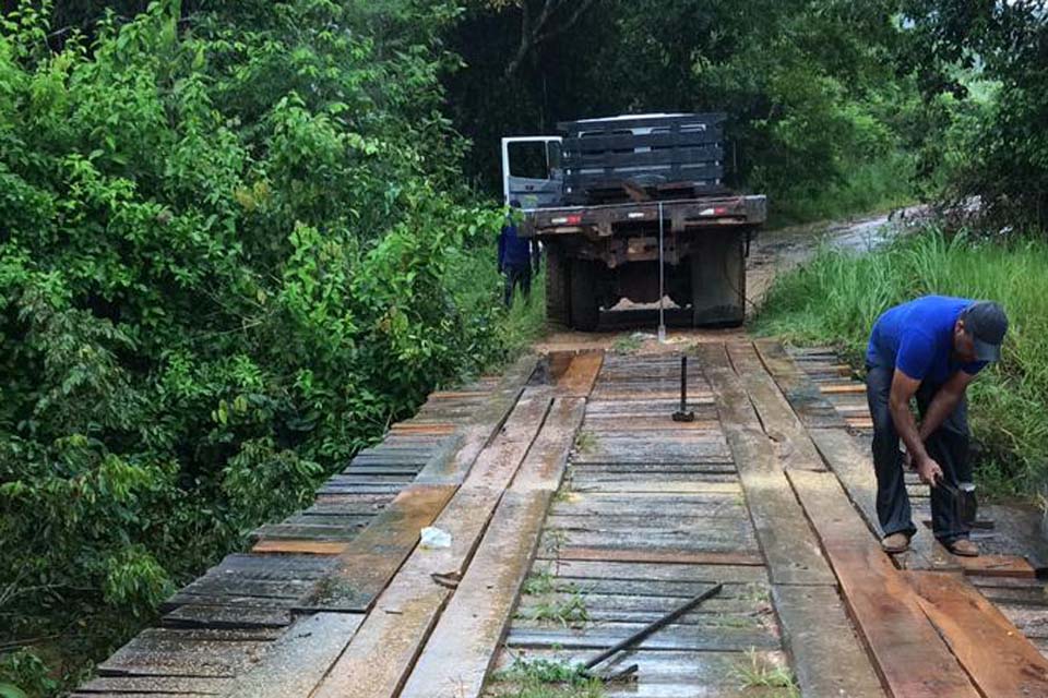 Semosp recupera pontes na Zona rural do município