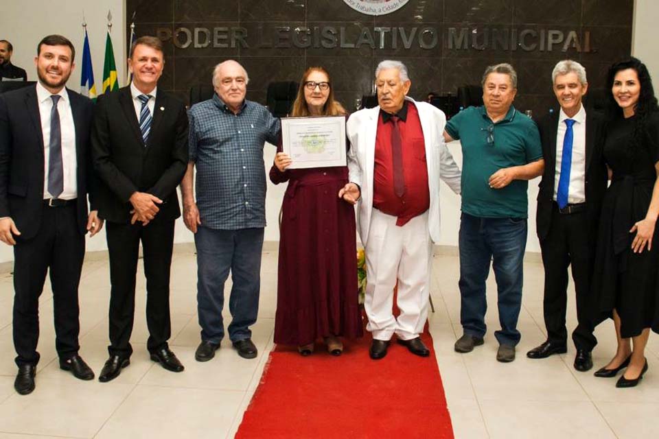 Luizinho Goebel participa de solenidade para outorga de título de cidadão honorário a pioneiro de Vilhena