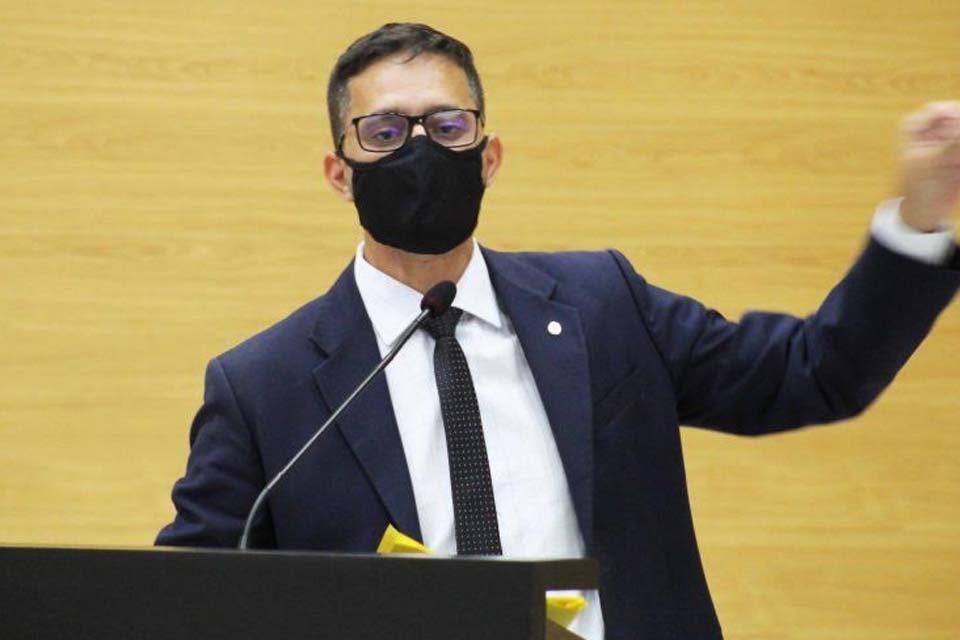 Deputado Anderson questiona prefeituras sobre destinação de EPIs para conselheiros tutelares