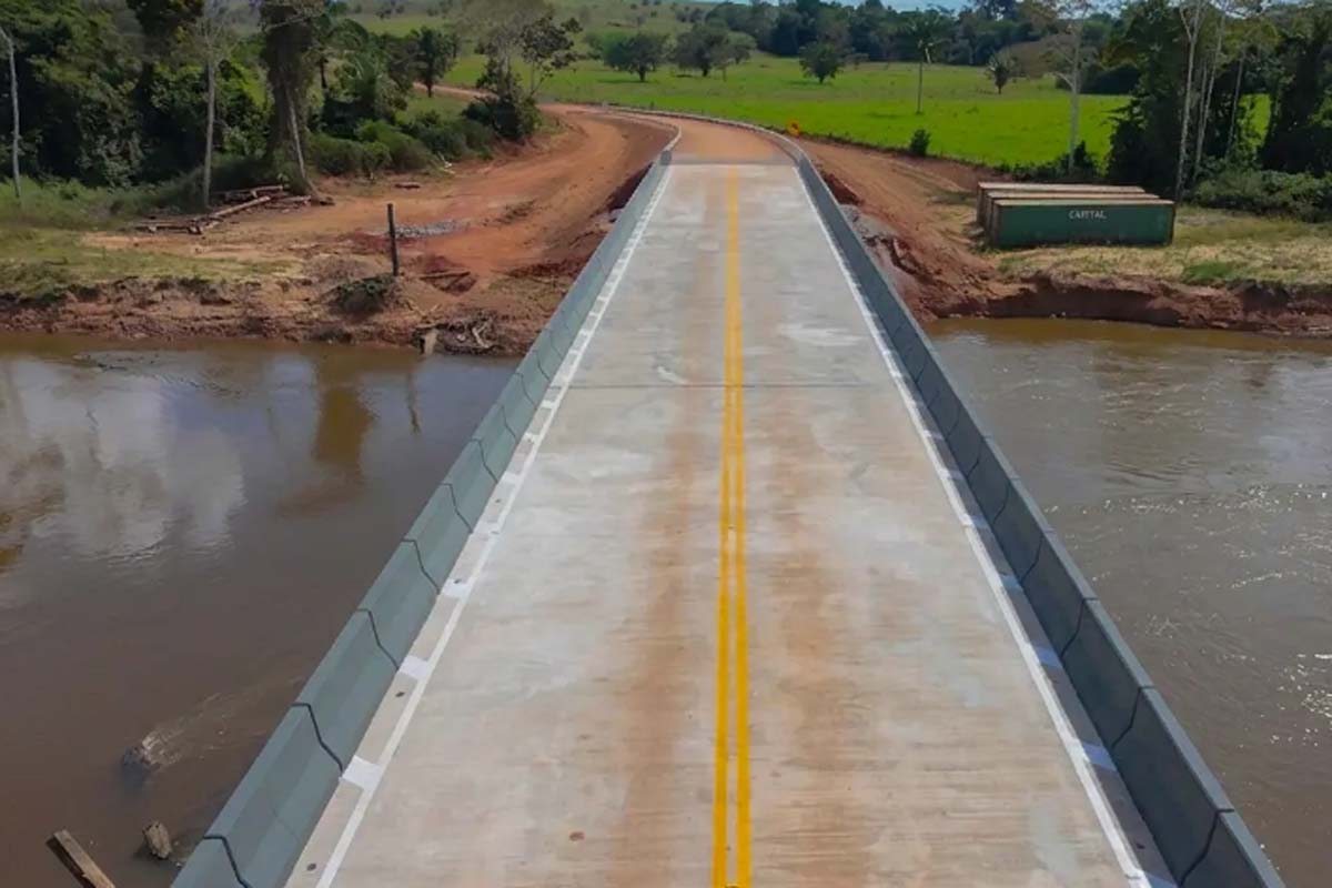 Ponte sobre o Rio Pimenta Bueno entra na fase final e amplia a mobilidade da região 