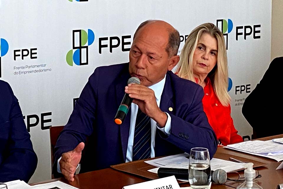 Coronel Chrisóstomo se reúne com Frente Parlamentar para discutir mais emprego e renda para Rondônia