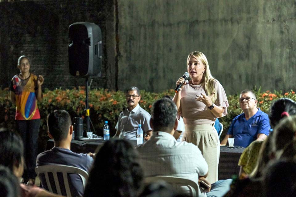 Ieda Chaves conversa com lideranças e apresenta empreendedorismo como alternativa para o desenvolvimento social