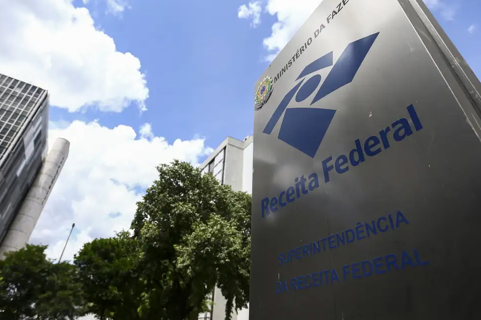 Receita Federal inicia adesões a Programa de regularização de dívidas sem juros e jultas