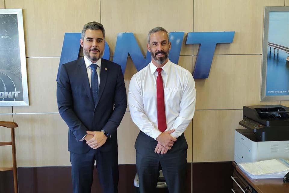 Deputado Thiago Flores anuncia que BR 364 terá viaduto para interligar os municípios do cone sul