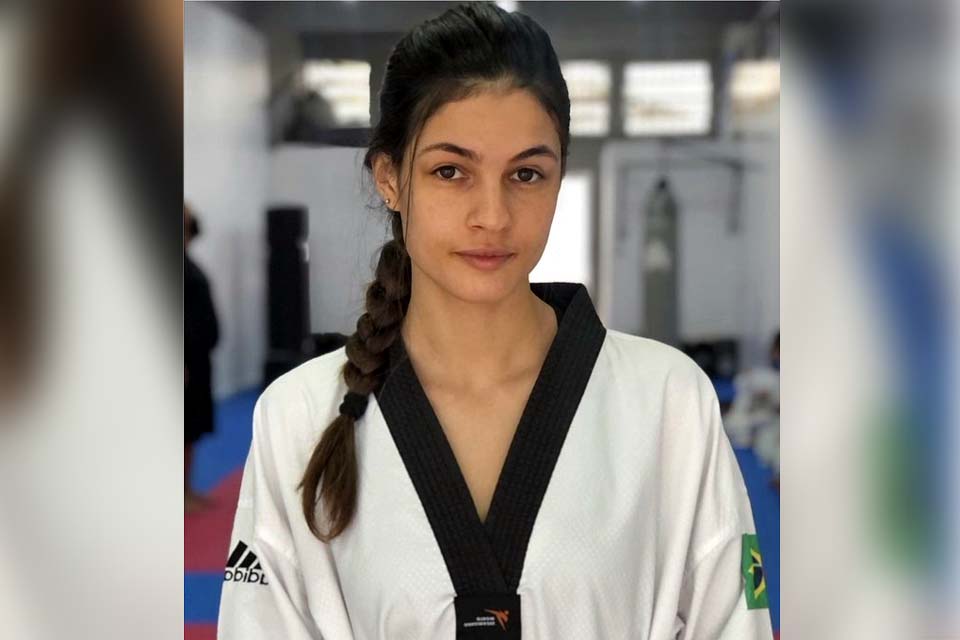 Maria Clara Pacheco é bronze no Mundial de Taekwondo