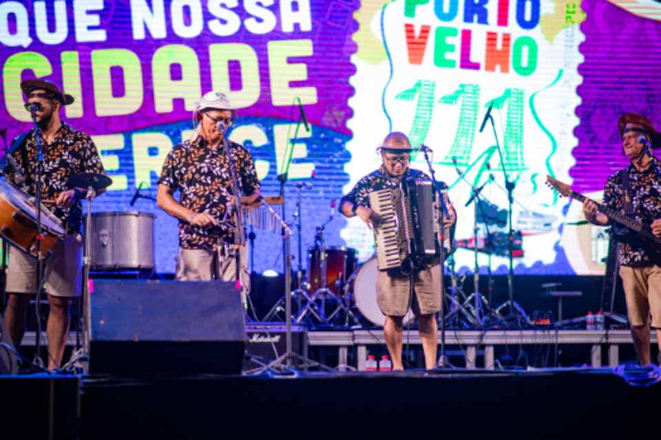 Terceiro dia de festa de 111 anos celebra diversos ritmos regionais