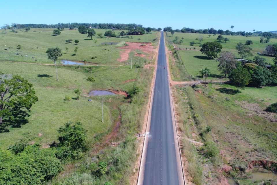 Governo entrega 84 km de pavimentação na Rodovia-370 no Cone Sul do estado