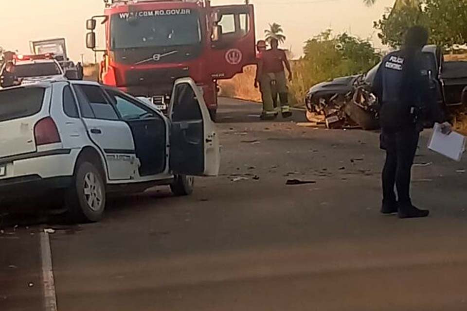Colisão frontal entre veículos deixa uma vítima fatal na RO-473
