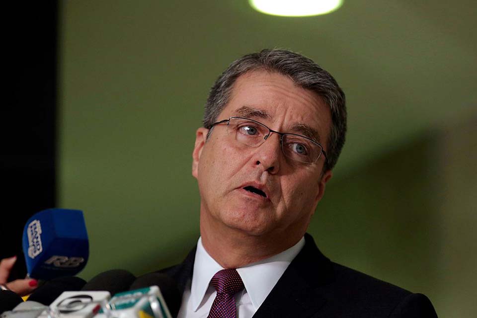 Queda no comércio global deve ficar em 13%, diz diretor-geral da OMC