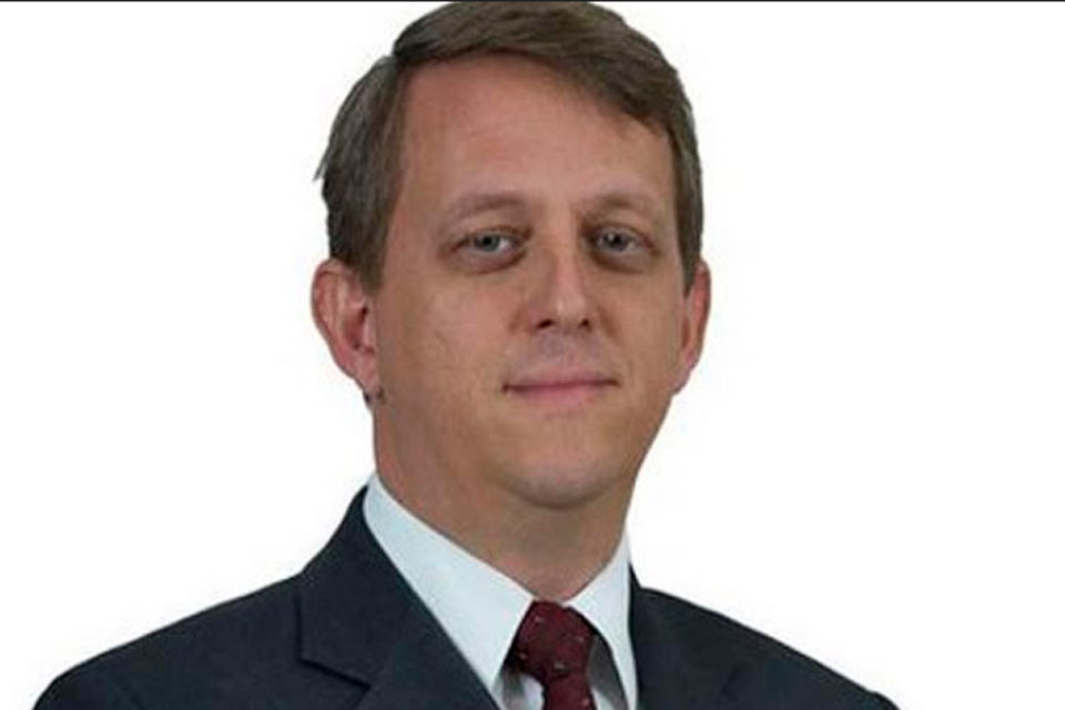 Pequenos grandes heróis brasileiros - Por Carlos Berti Niemeyer