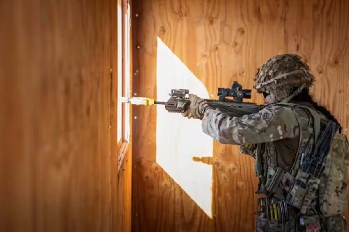 Militar britânico morre em acidente durante treinamento no Iraque