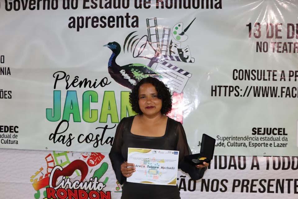 Jornalista vilhenense ganha prêmio por produção cultural de destaque em Rondônia