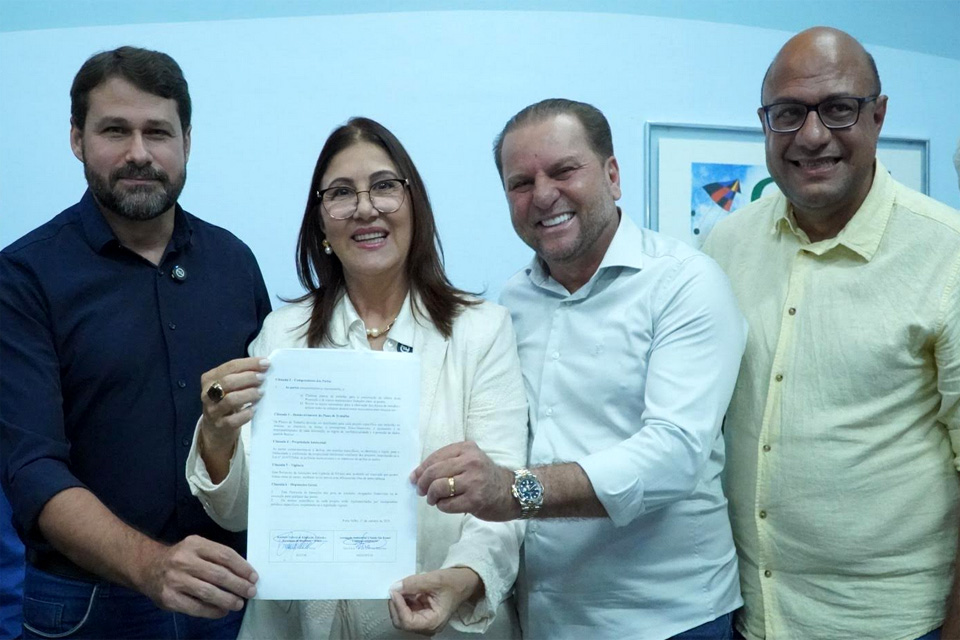 Cirone Deiró intermedeia parceria do Ifro com a Assdaco para equipar centro de diagnóstico do câncer em Cacoal