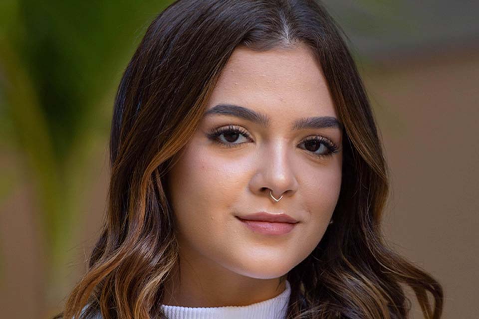 Mel Maia é assaltada, tem carro levado, e faz apelo ao ladrão: 'Se estiver vendo esse vídeo, por favor, devolva'