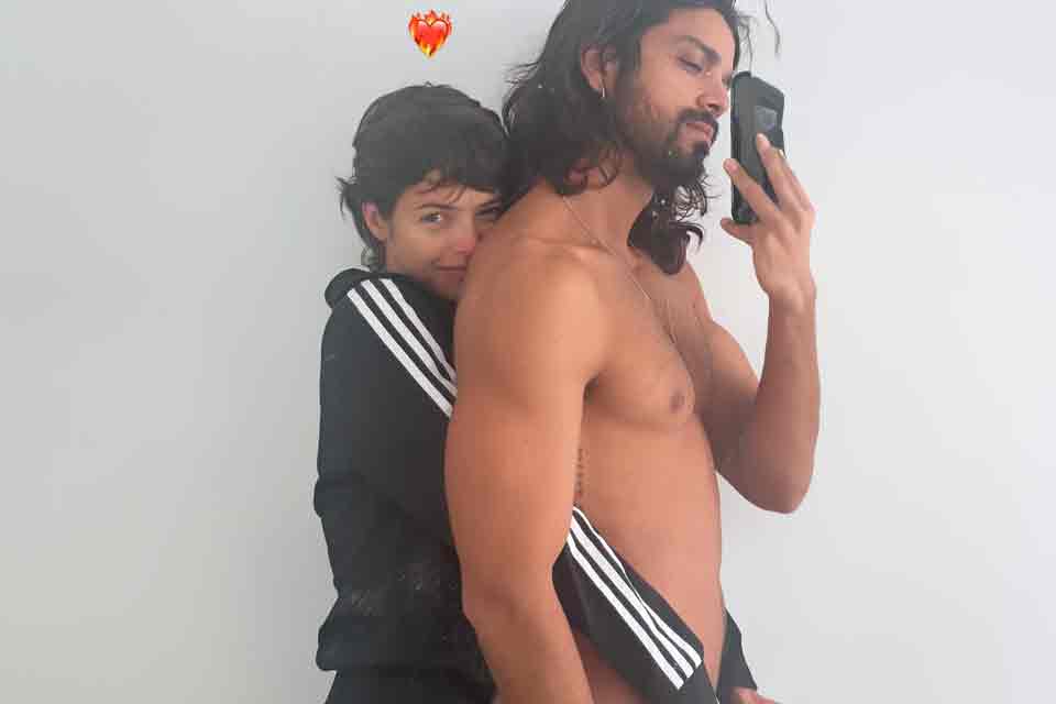 Rodrigo Simas e Agatha Moreira surgem em foto íntima e viralizam: “Queria ter o que eles têm”