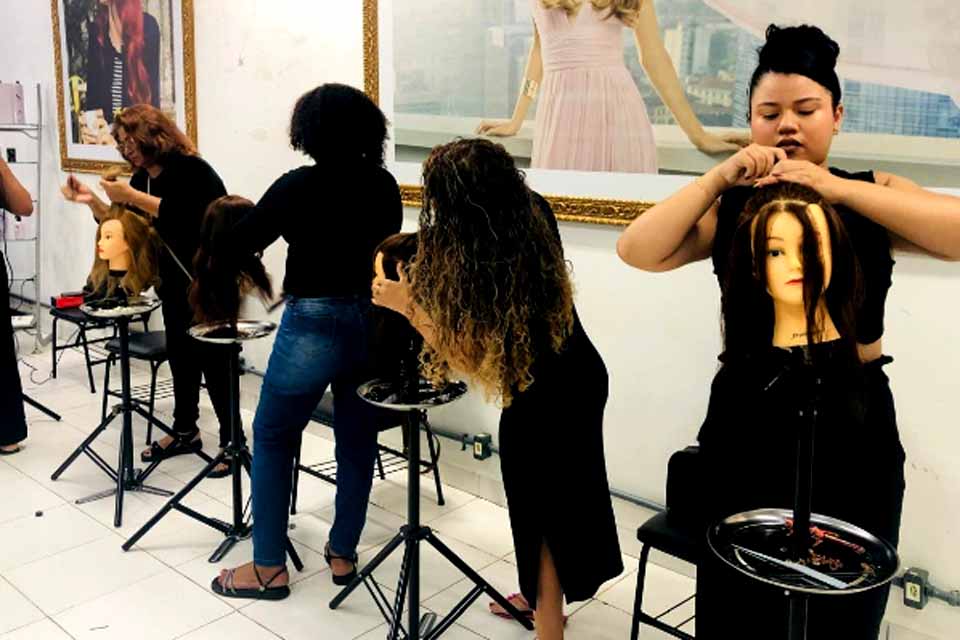 Curso do Pró-Moradia Leste I certifica moradoras e amplia oportunidades de trabalho